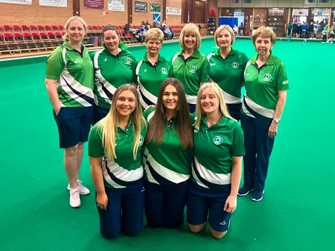 The club ladies squad on the green